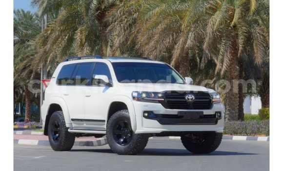 Buy Import Toyota Land Cruiser White Car in Import - Dubai in Uganda Buy Import Toyota Land Cruiser White Car in Import - Dubai in Uganda