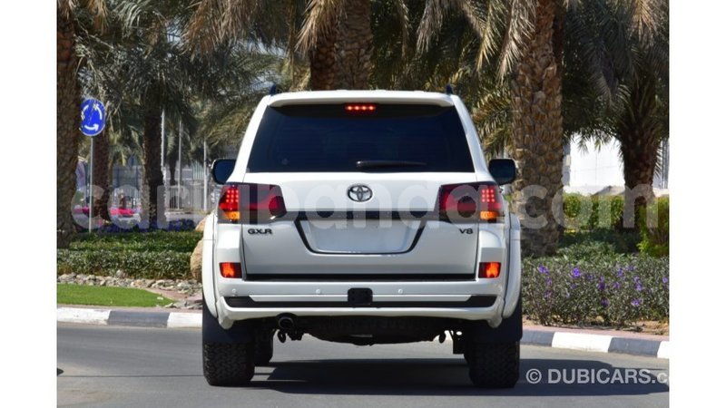 Big with watermark toyota land cruiser uganda import dubai 8525