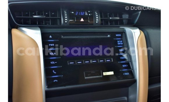 Acheter Import Voiture Toyota Fortuner Autre à Import - Dubai, Ouganda Acheter Import Voiture Toyota Fortuner Autre à Import - Dubai, Ouganda