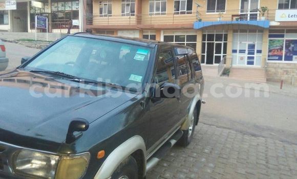 Acheter Occasion Voiture Nissan Terrano Noir à Kampala, Ouganda Acheter Occasion Voiture Nissan Terrano Noir à Kampala, Ouganda