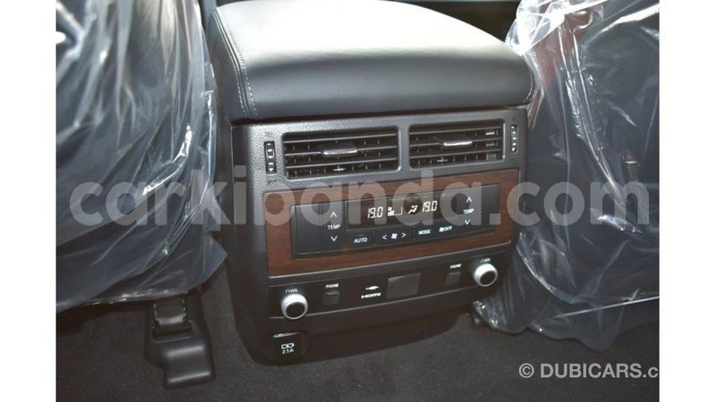 Big with watermark toyota land cruiser uganda import dubai 8530