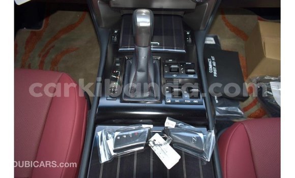 Nunua Imported Lexus GX Nyeupe Gari ndani ya Import - Dubai nchini Uganda Nunua Imported Lexus GX Nyeupe Gari ndani ya Import - Dubai nchini Uganda