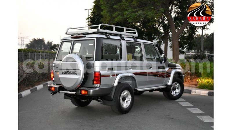 Big with watermark toyota land cruiser uganda import dubai 8532