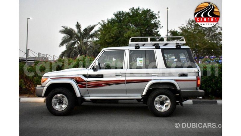 Big with watermark toyota land cruiser uganda import dubai 8532