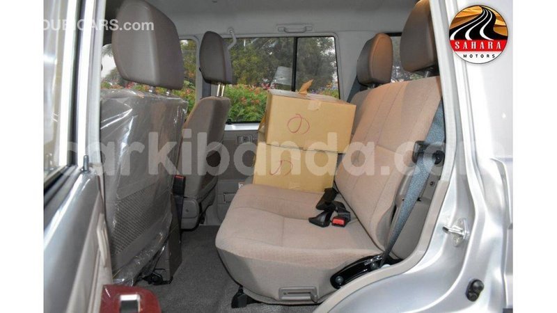 Big with watermark toyota land cruiser uganda import dubai 8532