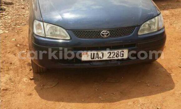 Acheter Occasion Voiture Toyota Spacio Noir à Kampala, Ouganda Acheter Occasion Voiture Toyota Spacio Noir à Kampala, Ouganda