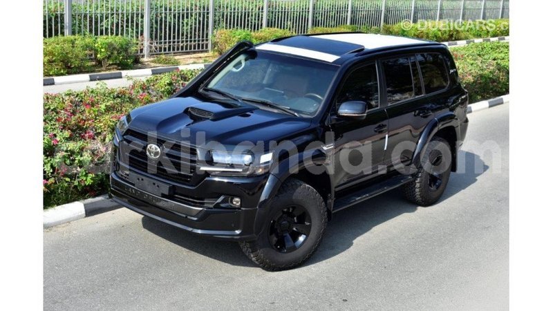 Big with watermark toyota land cruiser uganda import dubai 8535