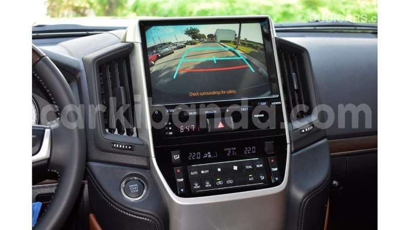 Big with watermark toyota land cruiser uganda import dubai 8535