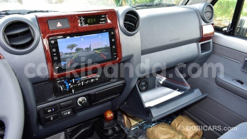 Big with watermark toyota land cruiser uganda import dubai 8538