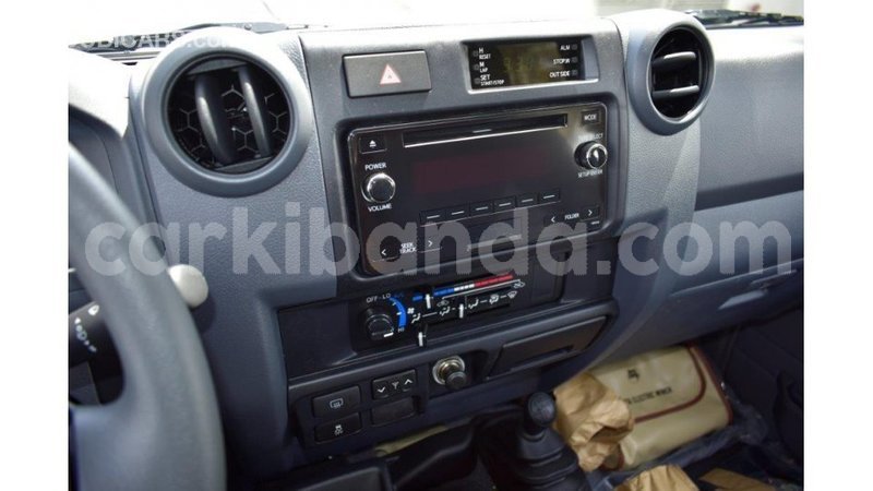 Big with watermark toyota land cruiser uganda import dubai 8539