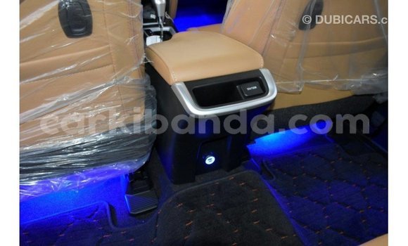 Acheter Import Voiture Toyota Fortuner Blanc à Import - Dubai, Ouganda Acheter Import Voiture Toyota Fortuner Blanc à Import - Dubai, Ouganda