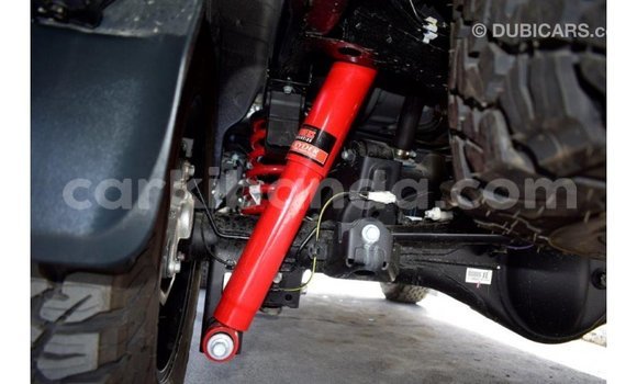 Acheter Import Voiture Toyota Fortuner Noir à Import - Dubai, Ouganda Acheter Import Voiture Toyota Fortuner Noir à Import - Dubai, Ouganda