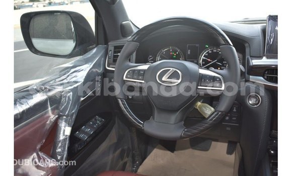 Nunua Imported Lexus LX Nyeupe Gari ndani ya Import - Dubai nchini Uganda Nunua Imported Lexus LX Nyeupe Gari ndani ya Import - Dubai nchini Uganda