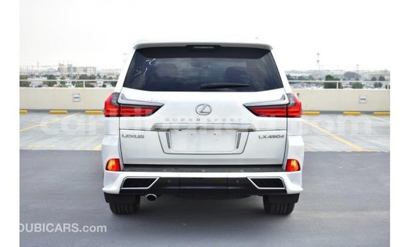 Nunua Imported Lexus LX Nyeupe Gari ndani ya Import - Dubai nchini Uganda Nunua Imported Lexus LX Nyeupe Gari ndani ya Import - Dubai nchini Uganda