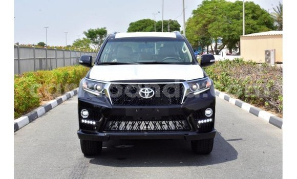Nunua Imported Toyota Prado Nyeusi Gari ndani ya Import - Dubai nchini Uganda Nunua Imported Toyota Prado Nyeusi Gari ndani ya Import - Dubai nchini Uganda