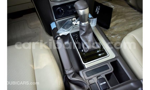 Nunua Imported Toyota Prado Nyeusi Gari ndani ya Import - Dubai nchini Uganda Nunua Imported Toyota Prado Nyeusi Gari ndani ya Import - Dubai nchini Uganda