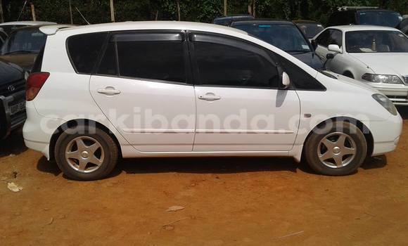 Gura Yakoze Toyota Spacio White Imodoka i Kampala mu Uganda Gura Yakoze Toyota Spacio White Imodoka i Kampala mu Uganda