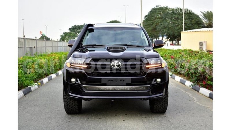 Big with watermark toyota land cruiser uganda import dubai 8552