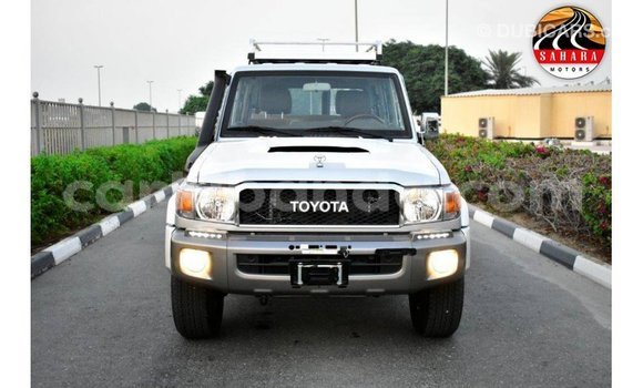 Nunua Imported Toyota Land Cruiser Nyingine Gari ndani ya Import - Dubai nchini Uganda Nunua Imported Toyota Land Cruiser Nyingine Gari ndani ya Import - Dubai nchini Uganda