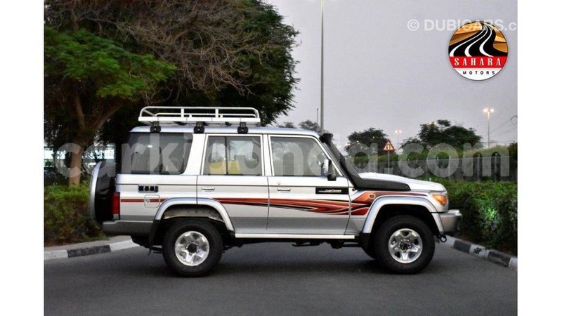 Big with watermark toyota land cruiser uganda import dubai 8554