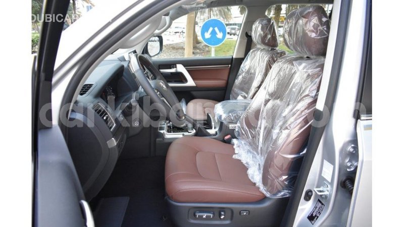 Big with watermark toyota land cruiser uganda import dubai 8555