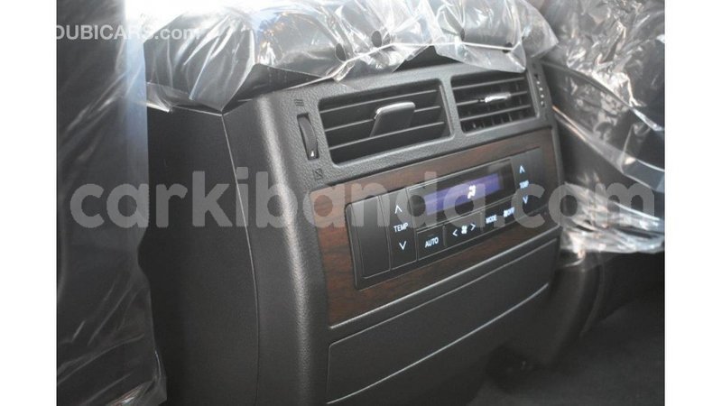 Big with watermark toyota land cruiser uganda import dubai 8555