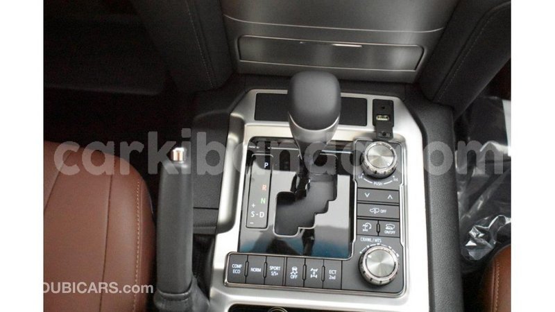 Big with watermark toyota land cruiser uganda import dubai 8555