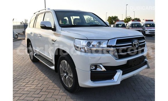 Buy Import Toyota Land Cruiser White Car in Import - Dubai in Uganda Buy Import Toyota Land Cruiser White Car in Import - Dubai in Uganda