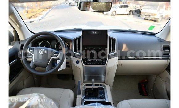 Buy Import Toyota Land Cruiser White Car in Import - Dubai in Uganda Buy Import Toyota Land Cruiser White Car in Import - Dubai in Uganda