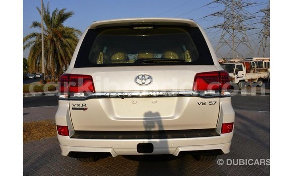 Buy Import Toyota Land Cruiser White Car in Import - Dubai in Uganda Buy Import Toyota Land Cruiser White Car in Import - Dubai in Uganda