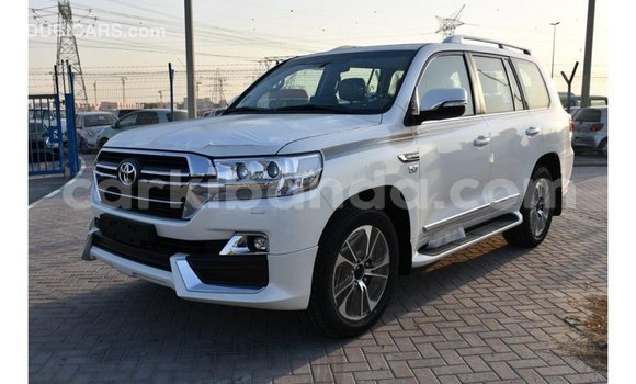 Buy Import Toyota Land Cruiser White Car in Import - Dubai in Uganda Buy Import Toyota Land Cruiser White Car in Import - Dubai in Uganda