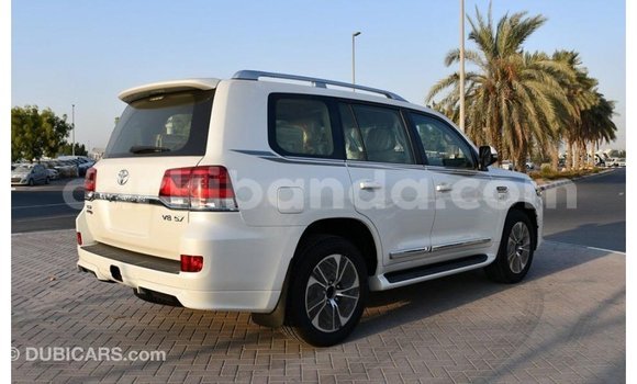 Buy Import Toyota Land Cruiser White Car in Import - Dubai in Uganda Buy Import Toyota Land Cruiser White Car in Import - Dubai in Uganda