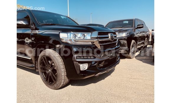 Gura Imported Toyota Land Cruiser Black Imodoka i Import - Dubai mu Uganda Gura Imported Toyota Land Cruiser Black Imodoka i Import - Dubai mu Uganda