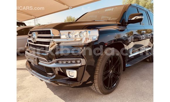 Gura Imported Toyota Land Cruiser Black Imodoka i Import - Dubai mu Uganda Gura Imported Toyota Land Cruiser Black Imodoka i Import - Dubai mu Uganda