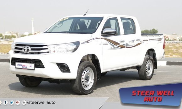 Gura Imported Toyota Hilux White Imodoka i Import - Dubai mu Uganda Gura Imported Toyota Hilux White Imodoka i Import - Dubai mu Uganda