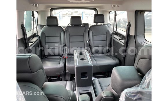 Buy Import Peugeot Traveller Black Car in Import - Dubai in Uganda Buy Import Peugeot Traveller Black Car in Import - Dubai in Uganda