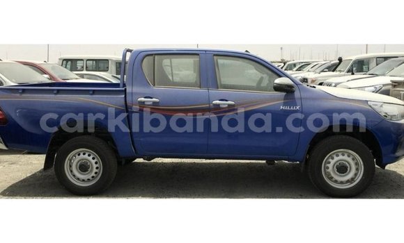 Gura Imported Toyota Hilux Blue Imodoka i Import - Dubai mu Uganda Gura Imported Toyota Hilux Blue Imodoka i Import - Dubai mu Uganda