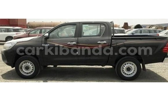 Gura Imported Toyota Hilux Black Imodoka i Import - Dubai mu Uganda Gura Imported Toyota Hilux Black Imodoka i Import - Dubai mu Uganda