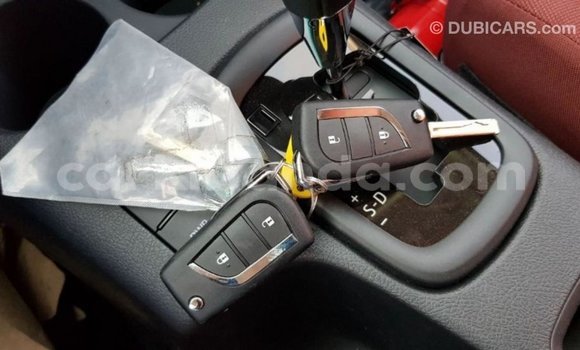 Gura Imported Toyota Hilux Black Imodoka i Import - Dubai mu Uganda Gura Imported Toyota Hilux Black Imodoka i Import - Dubai mu Uganda