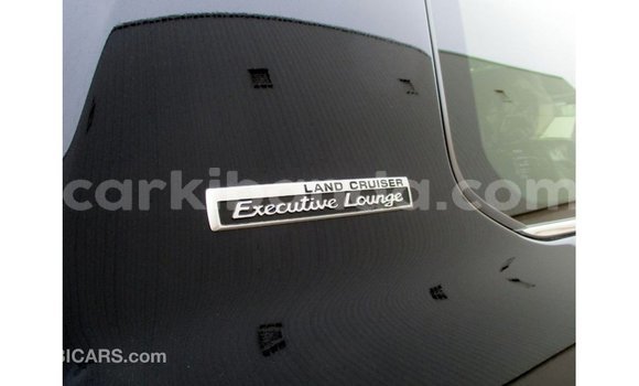 Acheter Import Voiture Toyota Land Cruiser Noir à Import - Dubai, Ouganda Acheter Import Voiture Toyota Land Cruiser Noir à Import - Dubai, Ouganda