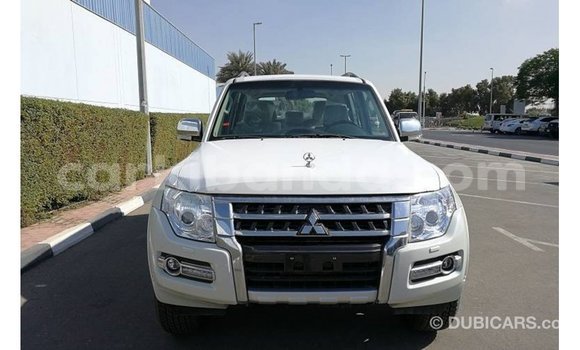 Gura Imported Mitsubishi Pajero White Imodoka i Import - Dubai mu Uganda Gura Imported Mitsubishi Pajero White Imodoka i Import - Dubai mu Uganda