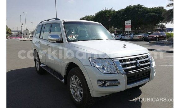 Gura Imported Mitsubishi Pajero White Imodoka i Import - Dubai mu Uganda Gura Imported Mitsubishi Pajero White Imodoka i Import - Dubai mu Uganda
