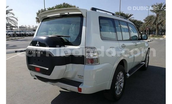 Gura Imported Mitsubishi Pajero White Imodoka i Import - Dubai mu Uganda Gura Imported Mitsubishi Pajero White Imodoka i Import - Dubai mu Uganda