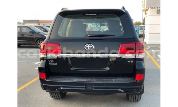Acheter Import Voiture Toyota Land Cruiser Noir à Import - Dubai, Ouganda Acheter Import Voiture Toyota Land Cruiser Noir à Import - Dubai, Ouganda