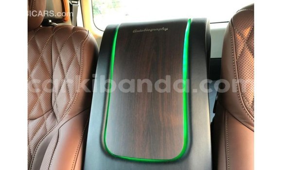 Acheter Import Voiture Toyota Land Cruiser Noir à Import - Dubai, Ouganda Acheter Import Voiture Toyota Land Cruiser Noir à Import - Dubai, Ouganda