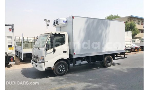 Buy Import Hino 300 Series White Truck in Import - Dubai in Uganda Buy Import Hino 300 Series White Truck in Import - Dubai in Uganda