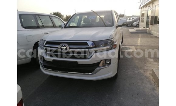 Buy Import Toyota Land Cruiser White Car in Import - Dubai in Uganda Buy Import Toyota Land Cruiser White Car in Import - Dubai in Uganda
