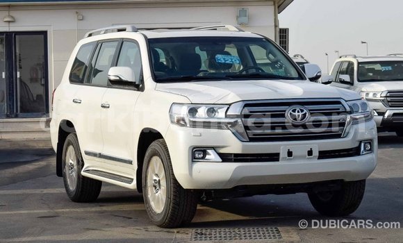 Buy Import Toyota Land Cruiser White Car in Import - Dubai in Uganda Buy Import Toyota Land Cruiser White Car in Import - Dubai in Uganda