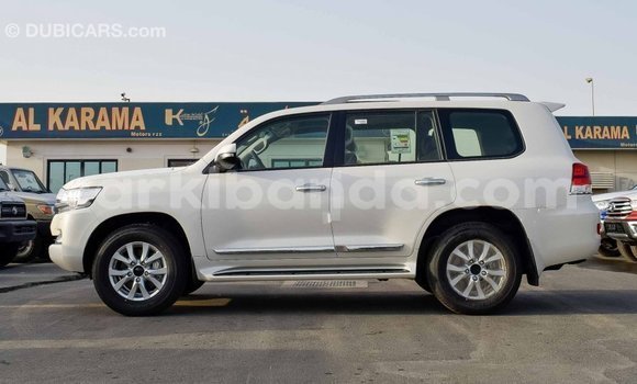 Buy Import Toyota Land Cruiser White Car in Import - Dubai in Uganda Buy Import Toyota Land Cruiser White Car in Import - Dubai in Uganda