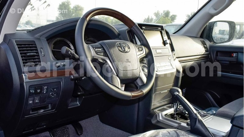 Big with watermark toyota land cruiser uganda import dubai 8617